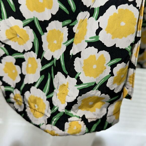 DVF x Target XL Nylon Packable Yellow Poppy Short Sleeve Hooded Utility Vest - Picture 11 of 16